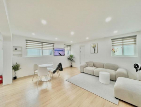 3room+2bathroom hongdae 1exit